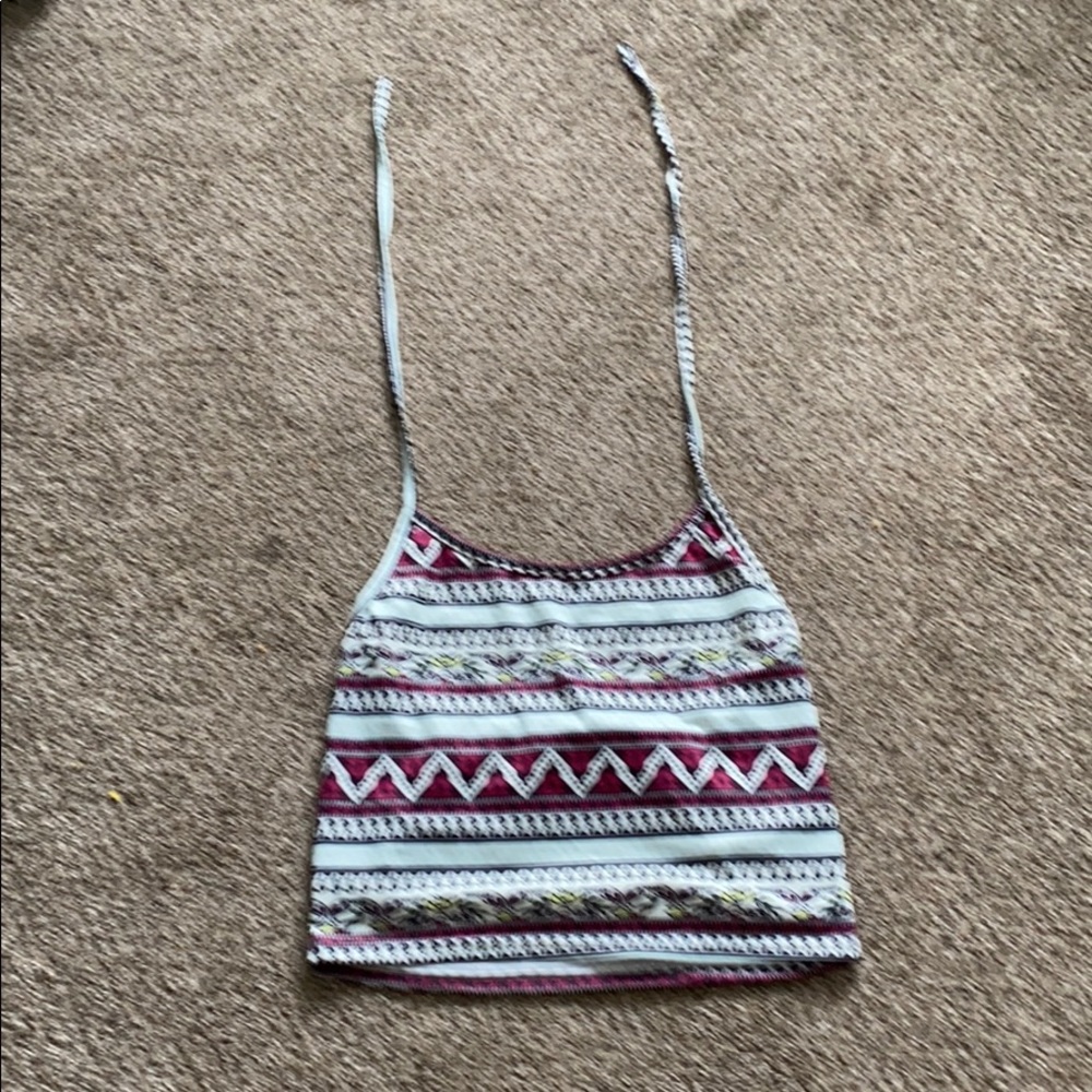 Halter Top Crop Top - Picture 2 of 3